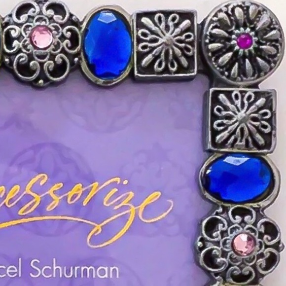🔥 HOST PICK 🔥 Jeweled Filigree Mosaic Stone Frame - Picture 3 of 7